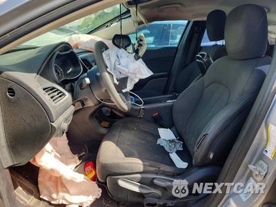 Zdjęcie 7 z 12 samochodu: 2016 CHRYSLER 200 LIMITED VIN:1C3CCCAB2GN120616 - miniatura