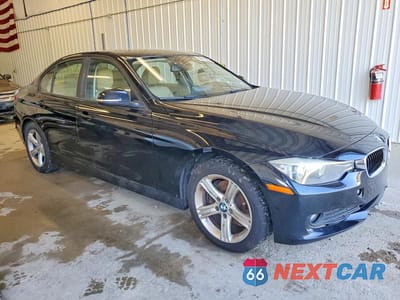 Czwarte zdjęcie samochodu z boku: 2013 BMW 3ER I XDRIVE VIN:WBA3C3C51DF982084 - miniatura