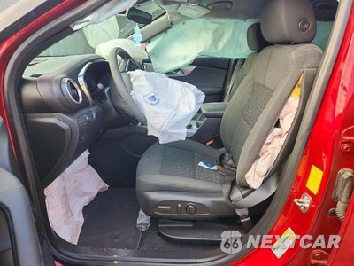 Zdjęcie 7 z 14 samochodu: 2022 CHEVROLET BLAZER 2LT VIN:3GNKBCR44NS124550 - miniatura