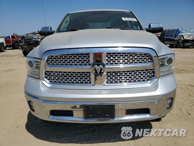 Piąte zdjęcie samochodu w środku: 2017 RAM 1500 LARAMIE VIN:1C6RR7NM3HS882645 - miniatura