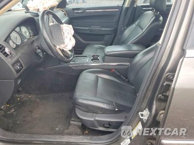 Zdjęcie 7 z 12 samochodu: 2010 CHRYSLER 300 TOURING VIN:2C3CA5CV6AH195652 - miniatura