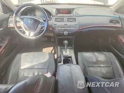 Zdjęcie 8 z 12 samochodu: 2010 HONDA ACCORD CROSSTOUR EXL VIN:5J6TF1H55AL008512 - miniatura