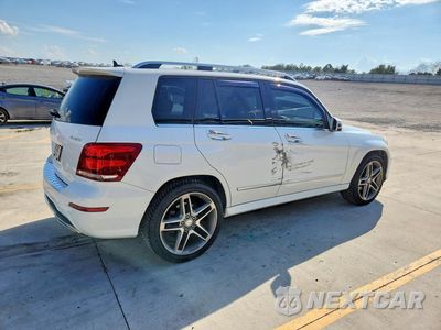 Trzecie zdjęcie samochodu z tyłu: 2013 MERCEDES-BENZ GLK 350 4MATIC VIN:WDCGG8JB5DG065801 - miniatura