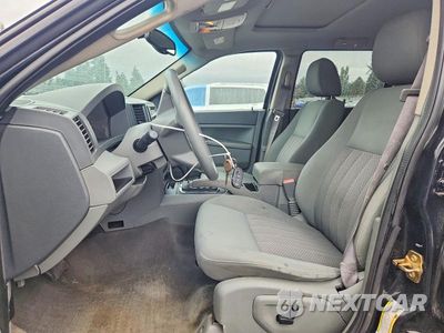 Zdjęcie 7 z 13 samochodu: 2006 JEEP GRAND CHEROKEE LAREDO VIN:1J8GR48K46C191634 - miniatura