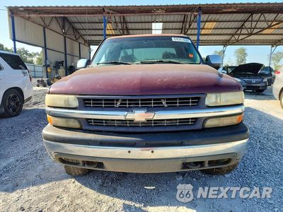 Piąte zdjęcie samochodu w środku: 2000 CHEVROLET SILVERADO K1500 VIN:1GCEK19T7YE357967 - miniatura
