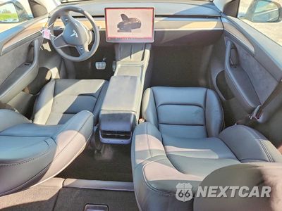 Zdjęcie 8 z 13 samochodu: 2024 TESLA MODEL Y VIN:7SAYGDEF1RF057425 - miniatura
