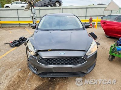 Piąte zdjęcie samochodu w środku: 2016 FORD FOCUS SE VIN:1FADP3F21GL361243 - miniatura