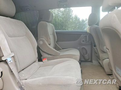 Zdjęcie 11 z 13 samochodu: 2005 TOYOTA SIENNA LE 7 PASSENGER VIN:5TDZA23C85S311749 - miniatura