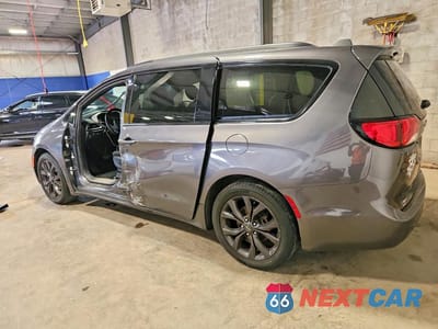 Drugie zdjęcie samochodu z przodu: 2019 CHRYSLER PACIFICA TOURING PLUS VIN:2C4RC1FG0KR593943 - miniatura