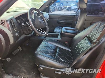Zdjęcie 7 z 12 samochodu: 2007 GMC NEW SIERRA C1500 VIN:2GTEC13C371578228 - miniatura