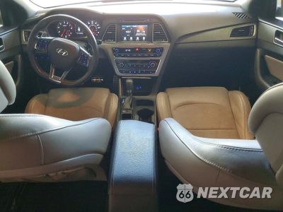 Zdjęcie 8 z 12 samochodu: 2017 HYUNDAI SONATA SPORT 2.0T VIN:5NPE34AB0HH502056 - miniatura