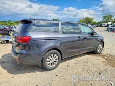 Trzecie zdjęcie samochodu z tyłu: 2020 KIA SEDONA LX VIN:KNDMB5C10L6598105 - miniatura