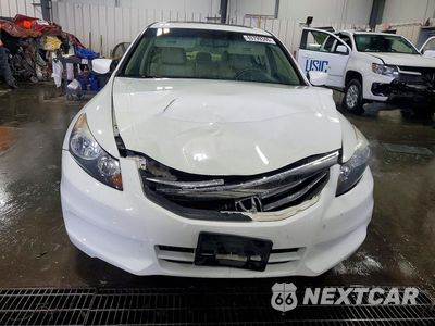 Piąte zdjęcie samochodu w środku: 2011 HONDA ACCORD EXL VIN:1HGCP2F81BA142230 - miniatura