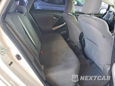 Zdjęcie 10 z 12 samochodu: 2012 TOYOTA PRIUS TWO VIN:JTDKN3DU6C5488998 - miniatura