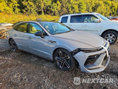 Czwarte zdjęcie samochodu z boku: 2024 HYUNDAI SONATA N LINE VIN:KMHL54JC7RA380049 - miniatura
