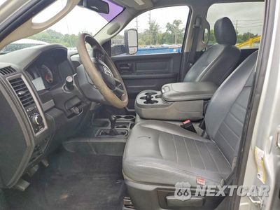 Zdjęcie 7 z 12 samochodu: 2018 RAM 2500 ST VIN:3C6UR5CL3JG358143 - miniatura