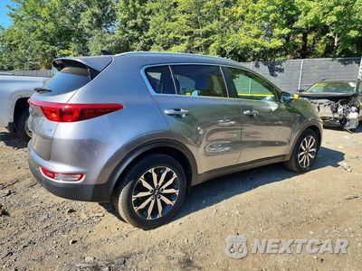 Trzecie zdjęcie samochodu z tyłu: 2017 KIA SPORTAGE EX VIN:KNDPNCAC8H7105172 - miniatura