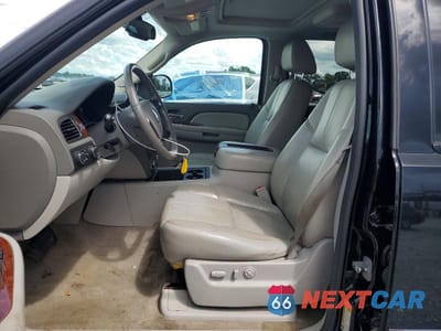 Zdjęcie 7 z 13 samochodu: 2007 CHEVROLET TAHOE K1500 VIN:1GNFK13057J226097 - miniatura