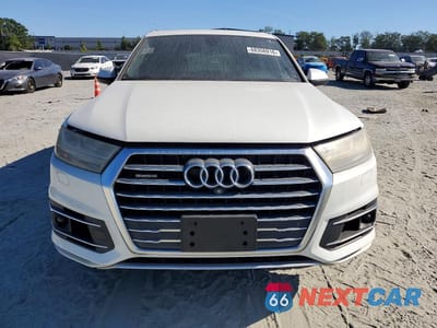 Piąte zdjęcie samochodu w środku: 2017 AUDI Q7 PREMIUM PLUS VIN:WA1LAAF70HD024897 - miniatura