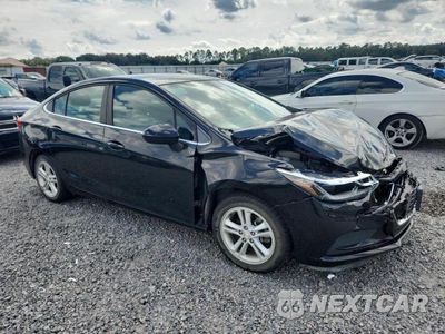 Czwarte zdjęcie samochodu z boku: 2017 CHEVROLET CRUZE LT VIN:1G1BE5SM1H7127262 - miniatura
