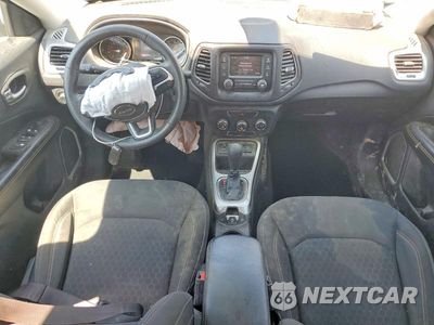 Zdjęcie 8 z 14 samochodu: 2018 JEEP COMPASS SPORT VIN:3C4NJCAB8JT495413 - miniatura