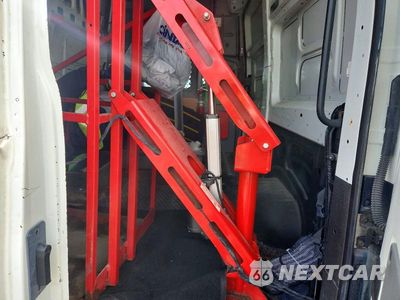 Zdjęcie 10 z 12 samochodu: 2013 NISSAN NV 2500 VIN:1N6BF0LX4DN113620 - miniatura