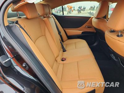 Zdjęcie 10 z 12 samochodu: 2025 LEXUS ES 350 BASE VIN:58ADZ1B11SU207256 - miniatura