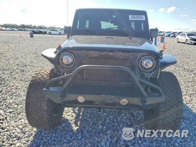 Piąte zdjęcie samochodu w środku: 2016 JEEP WRANGLER UNLIMITED SAHARA VIN:1C4BJWEGXGL130018 - miniatura
