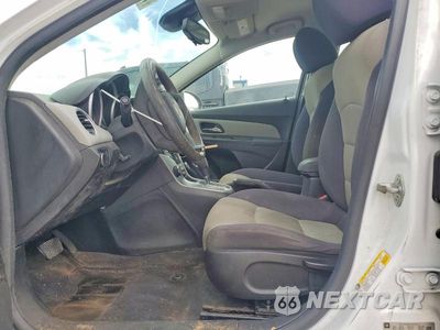 Zdjęcie 7 z 12 samochodu: 2012 CHEVROLET CRUZE LS VIN:1G1PC5SH3C7331164 - miniatura