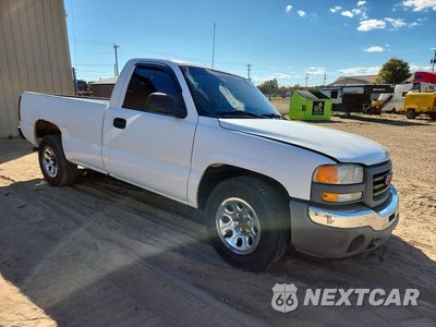 Czwarte zdjęcie samochodu z boku: 2005 GMC NEW SIERRA C1500 VIN:1GTEC14V45Z336925 - miniatura