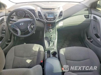 Zdjęcie 8 z 12 samochodu: 2015 HYUNDAI ELANTRA SE VIN:5NPDH4AE9FH601981 - miniatura