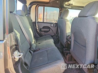 Zdjęcie 10 z 12 samochodu: 2025 JEEP GLADIATOR SPORT VIN:1C6RJTAG2SL510022 - miniatura