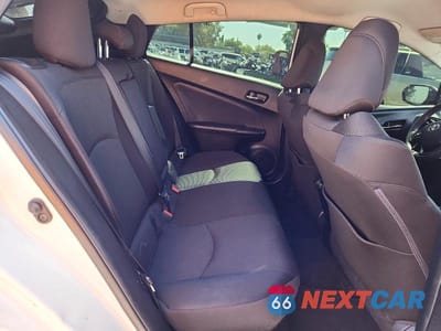 Zdjęcie 10 z 12 samochodu: 2019 TOYOTA PRIUS LE VIN:JTDKARFU4K3101290 - miniatura