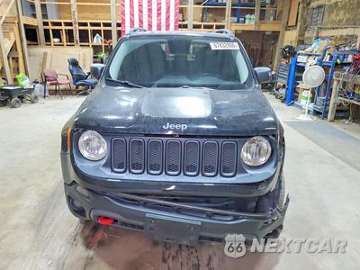 Piąte zdjęcie samochodu w środku: 2015 JEEP RENEGADE TRAILHAWK VIN:ZACCJBCT2FPB46379 - miniatura