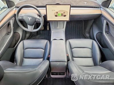 Zdjęcie 8 z 13 samochodu: 2023 TESLA MODEL Y VIN:7SAYGAEE0PF622153 - miniatura