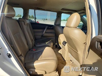 Zdjęcie 11 z 13 samochodu: 2010 TOYOTA HIGHLANDER SE VIN:5TDKK3EH6AS022084 - miniatura