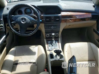 Zdjęcie 8 z 13 samochodu: 2010 MERCEDES-BENZ GLK 350 VIN:WDCGG5GB9AF386148 - miniatura