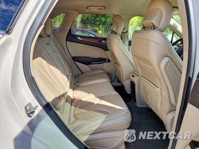 Zdjęcie 11 z 13 samochodu: 2019 LINCOLN MKC SELECT VIN:5LMCJ2D90KUL25797 - miniatura