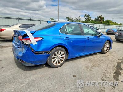 Trzecie zdjęcie samochodu z tyłu: 2019 TOYOTA CAMRY LE VIN:4T1B11HK9KU167482 - miniatura
