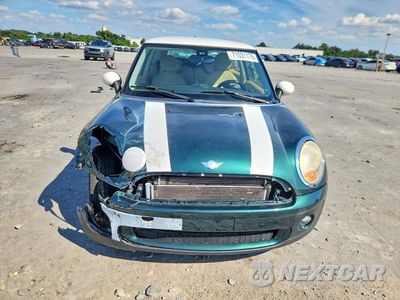 Zdjęcie 6 z 13 samochodu: 2008 MINI COOPER VIN:WMWMF33588TT67714 - miniatura