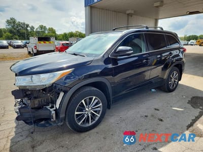 2018 TOYOTA HIGHLANDER XLE 5TDJZRFHXJS524802 - główne zdjęcie licytacji z USA - miniatura