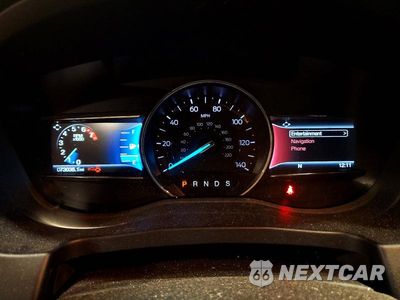 Zdjęcie 9 z 13 samochodu: 2019 FORD EXPLORER LIMITED VIN:1FM5K8F85KGB43320 - miniatura