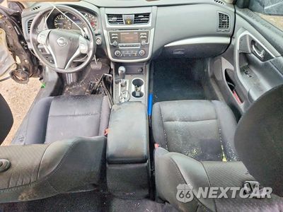 Zdjęcie 8 z 13 samochodu: 2017 NISSAN ALTIMA 2.5 SR VIN:1N4AL3AP1HC279631 - miniatura