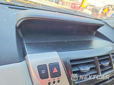 Zdjęcie 9 z 12 samochodu: 2014 TOYOTA PRIUS V THREE VIN:JTDZN3EU8E3345787 - miniatura
