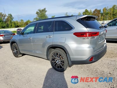 Drugie zdjęcie samochodu z przodu: 2017 TOYOTA HIGHLANDER SE VIN:5TDJZRFHXHS470783 - miniatura