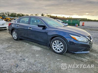 Czwarte zdjęcie samochodu z boku: 2017 NISSAN ALTIMA 2.5 S VIN:1N4AL3AP2HC266922 - miniatura