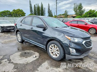 Czwarte zdjęcie samochodu z boku: 2020 CHEVROLET EQUINOX LS VIN:2GNAXHEV0L6140166 - miniatura