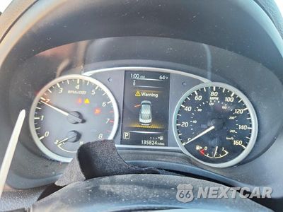 Zdjęcie 9 z 12 samochodu: 2018 NISSAN SENTRA S VIN:3N1AB7APXJY335652 - miniatura