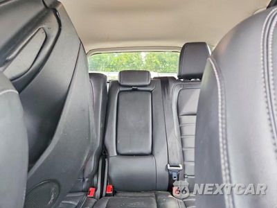 Zdjęcie 10 z 13 samochodu: 2019 FORD ESCAPE SEL VIN:1FMCU9HD8KUC51420 - miniatura