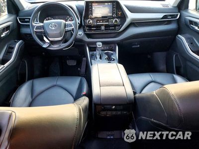 Zdjęcie 8 z 13 samochodu: 2022 TOYOTA HIGHLANDER XLE VIN:5TDGZRAH2NS125728 - miniatura